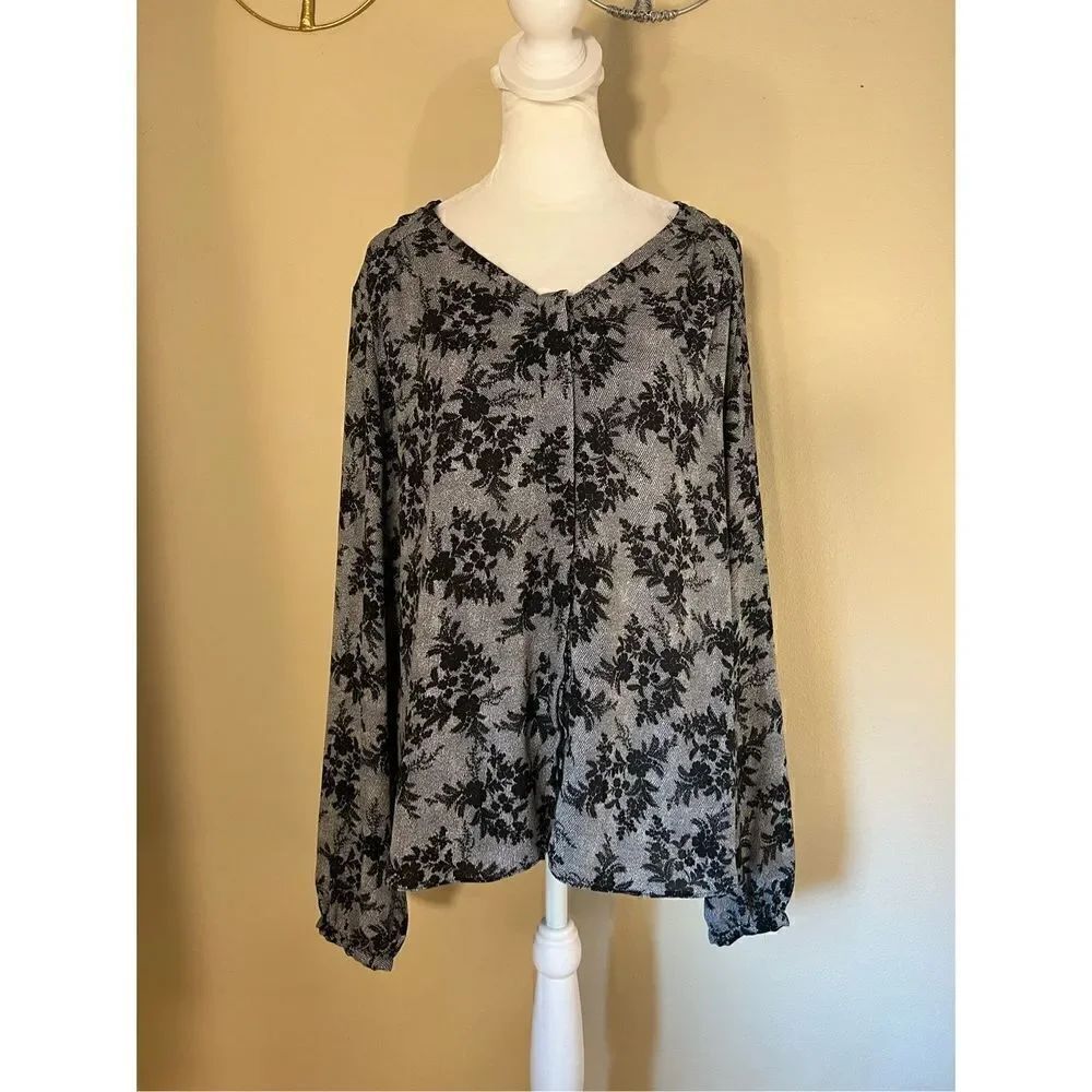 Vince Camuto Black White Floral V Neck Button Front Blouse Large